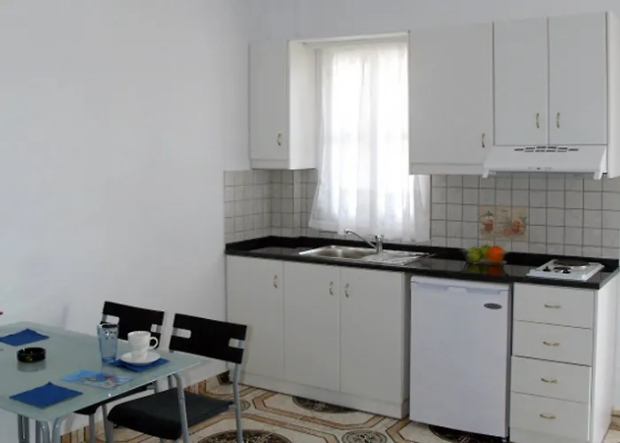 Athena Pallas Aparthotel 4*