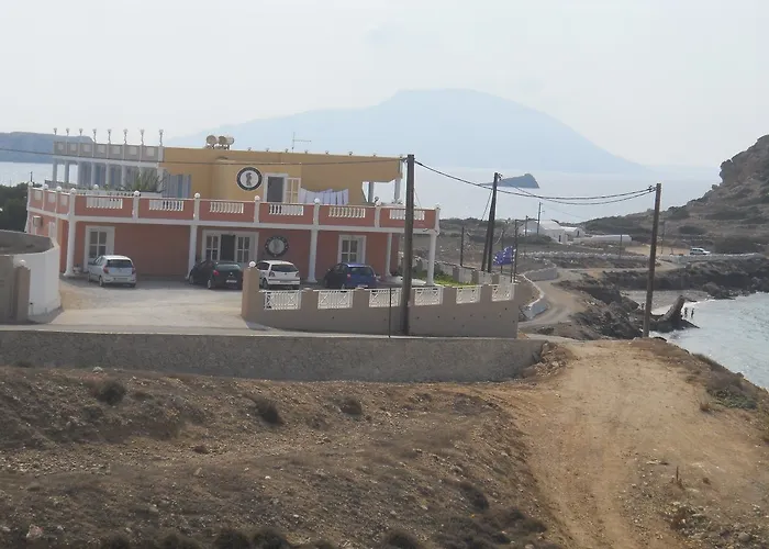 Athena Pallas Aparthotel 4*