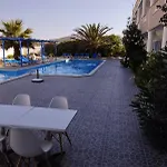 Athena Pallas Aparthotel 4*