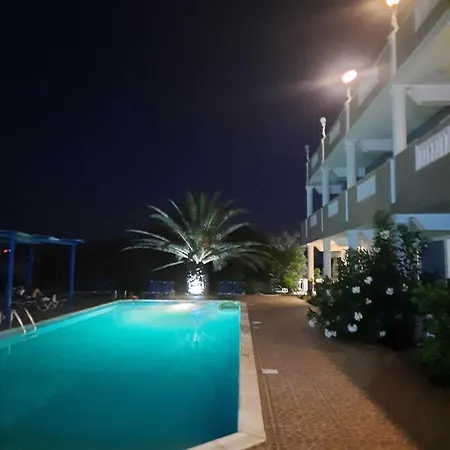 Athena Pallas شقة فندقية 4*