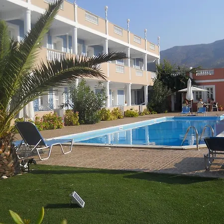 Athena Pallas Hotel apartamentowy 4*