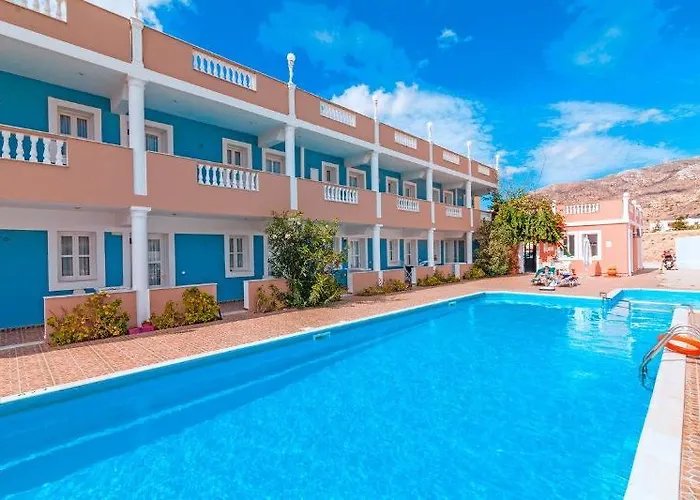 Athena Pallas Aparthotel 4*